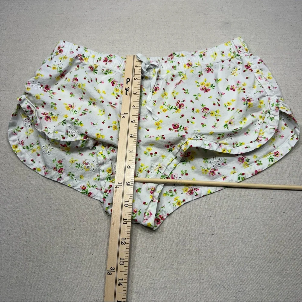 Victoria's Secret 2 pc Set - Parrot and Floral Print Sleepwear Shorts - Size SP